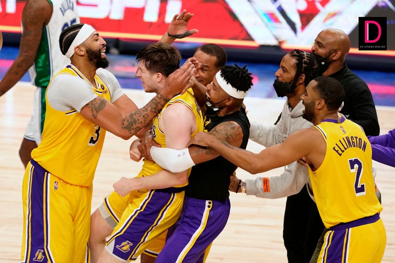 เลเกอร์สต่อเวลาเฉือนแมฟส์บาสเกตบอลNBA