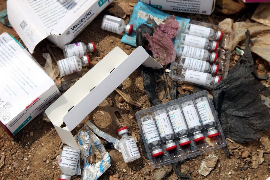NIGERIA-ABUJA-EXPIRED-COVID-19-VACCINE-DESTROYING-1