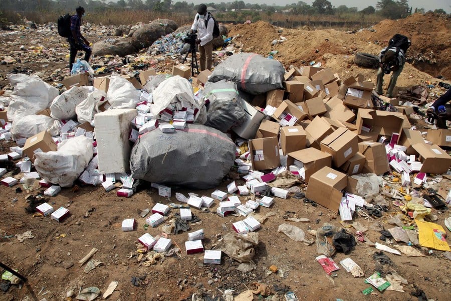 NIGERIA-ABUJA-EXPIRED-COVID-19-VACCINE-DESTROYING-2