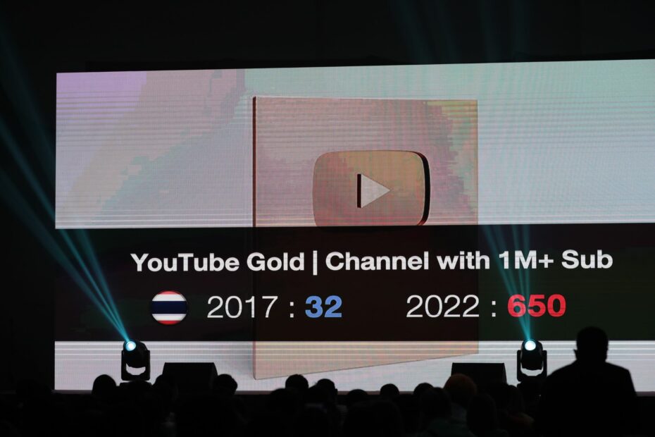 1180556