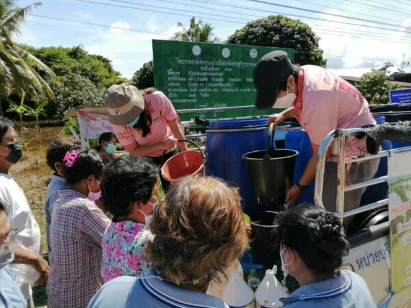 สนับสนุนสารเร่งพด.6 บำบัดน้ำเน่าเสียแนะแนวทางฟื้นฟูดินหลังน้ำลด | เดลินิวส์