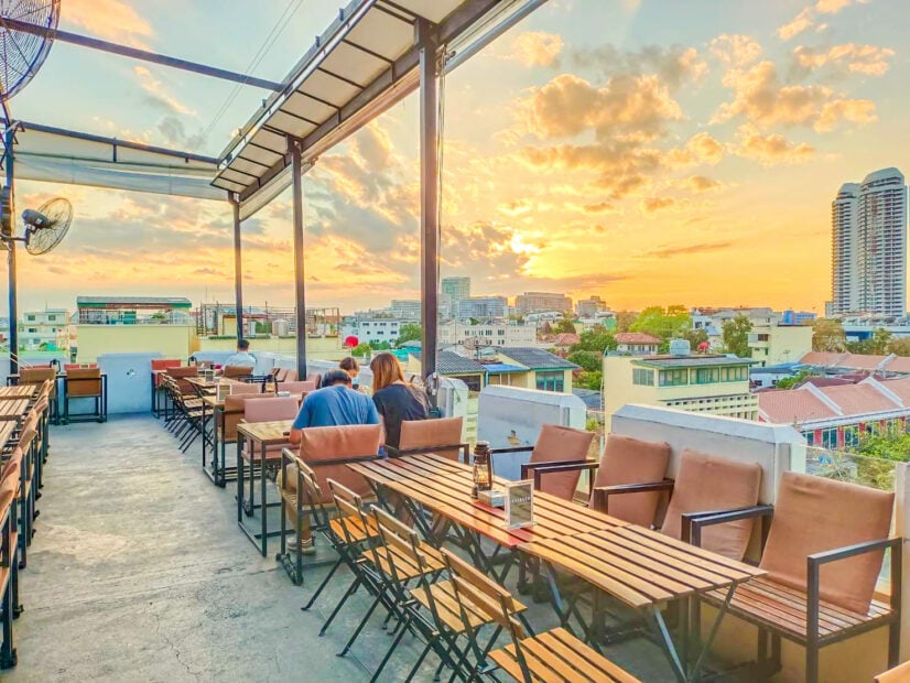 รูปภาพนี้มี Alt แอตทริบิวต์เป็นค่าว่าง ชื่อไฟล์คือ Jham-Jun2-1.jpg