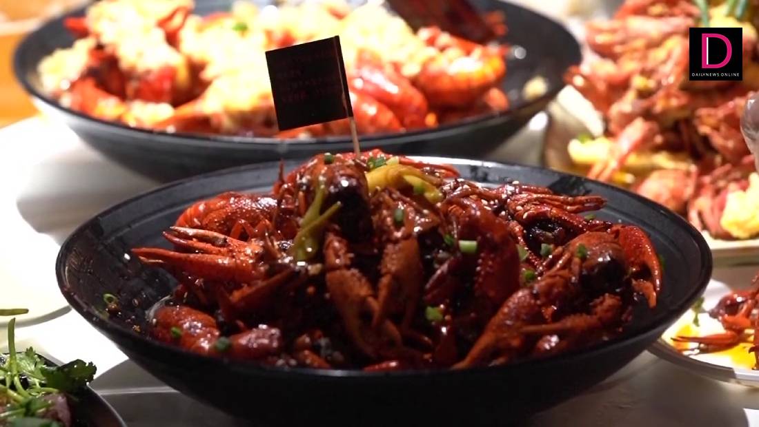 ฤดูกินกุ้งเครย์ฟิช