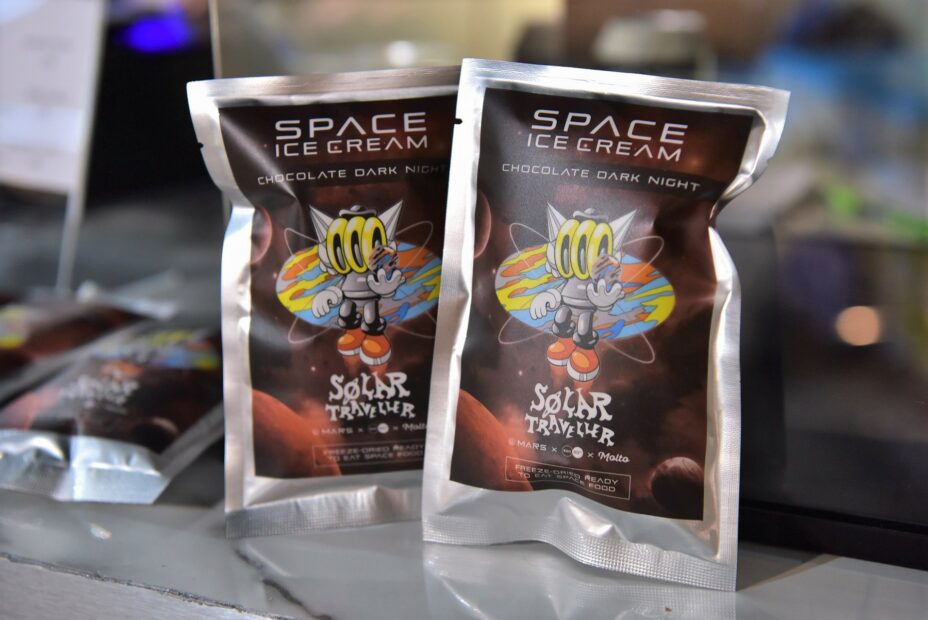 16.Space icecream