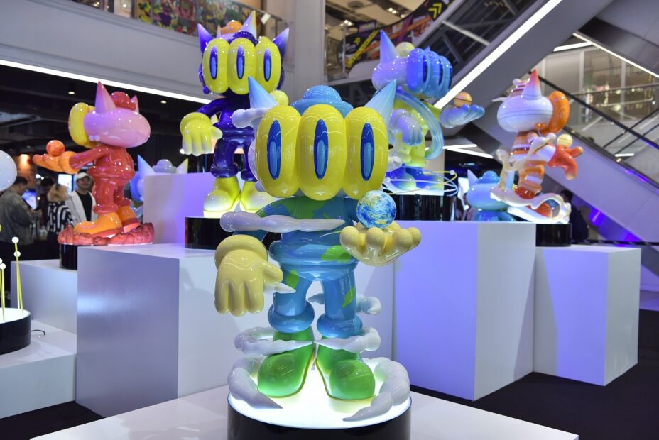 9.Sculpture คาแรกเตอร์ Earth นิทรรศการ Siam Center x BOO present Solar Traveller by Benzilla