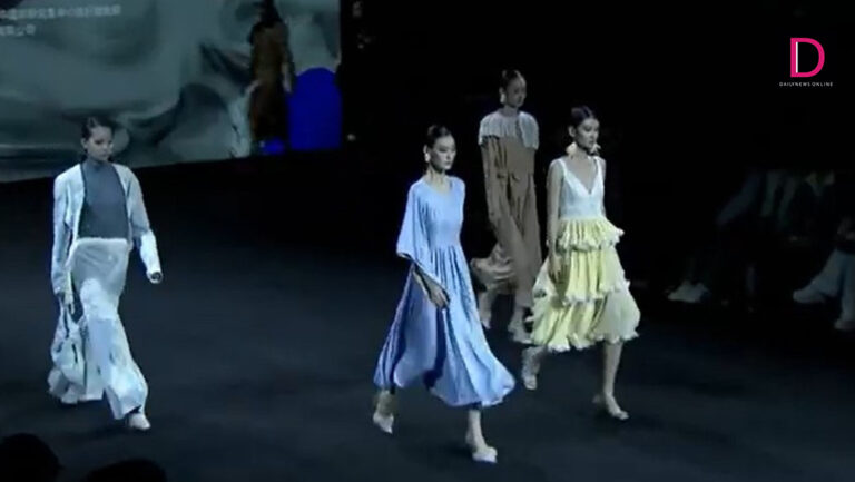 China​ Fashion​ Week​