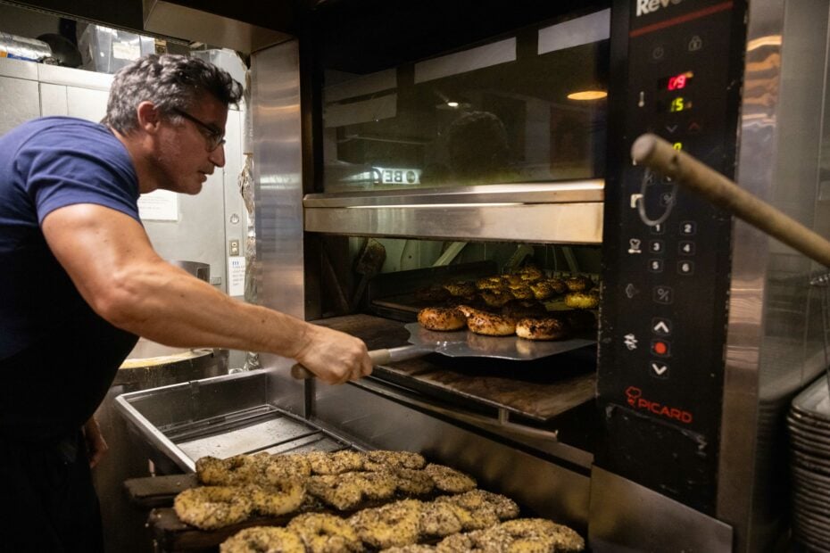 US-LIFESTYLE-RESTAURANT-FOOD-CULTURE-BAGELS