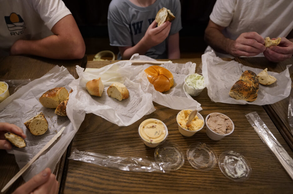 US-LIFESTYLE-RESTAURANT-FOOD-CULTURE-BAGELS