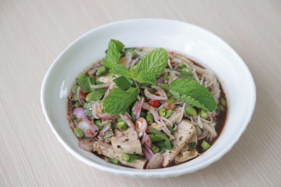 5 ส้มตำเส้นข้าวเปียก (