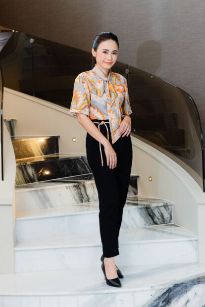 นางแบบในชุดยูนิฟอร์มจากคอนเซปต์ Sunflower Mindset (3)