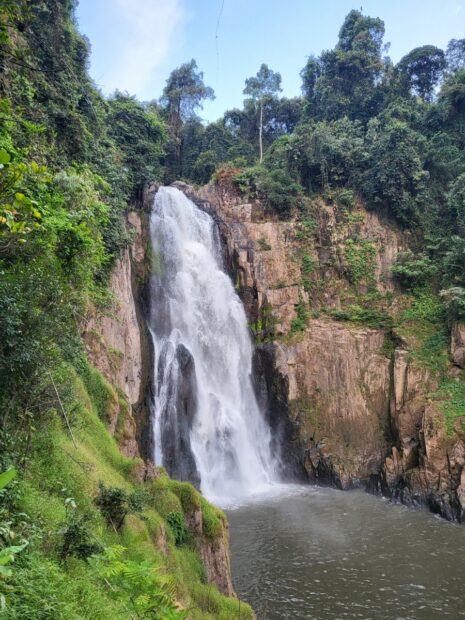 น้ำตกเหวนรก Hew Narok Waterfall_0