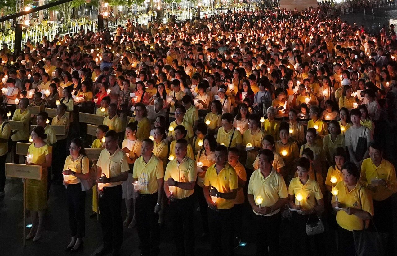 9 จุดเทียนถวายพระพรชัยมงคล