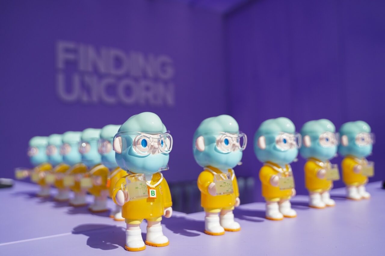 27 Pixel Full Universe Series Blind Box
