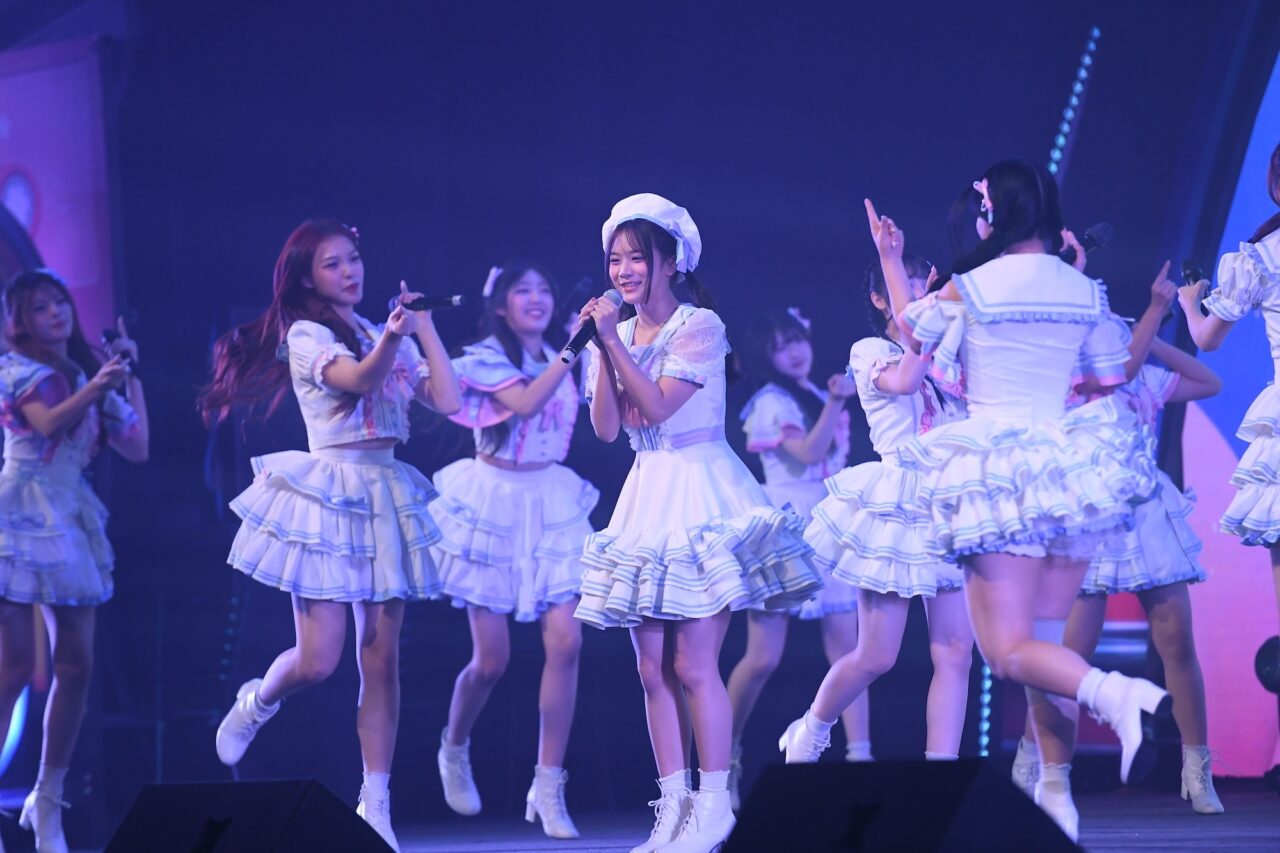 BNK48-CGM48 (3)