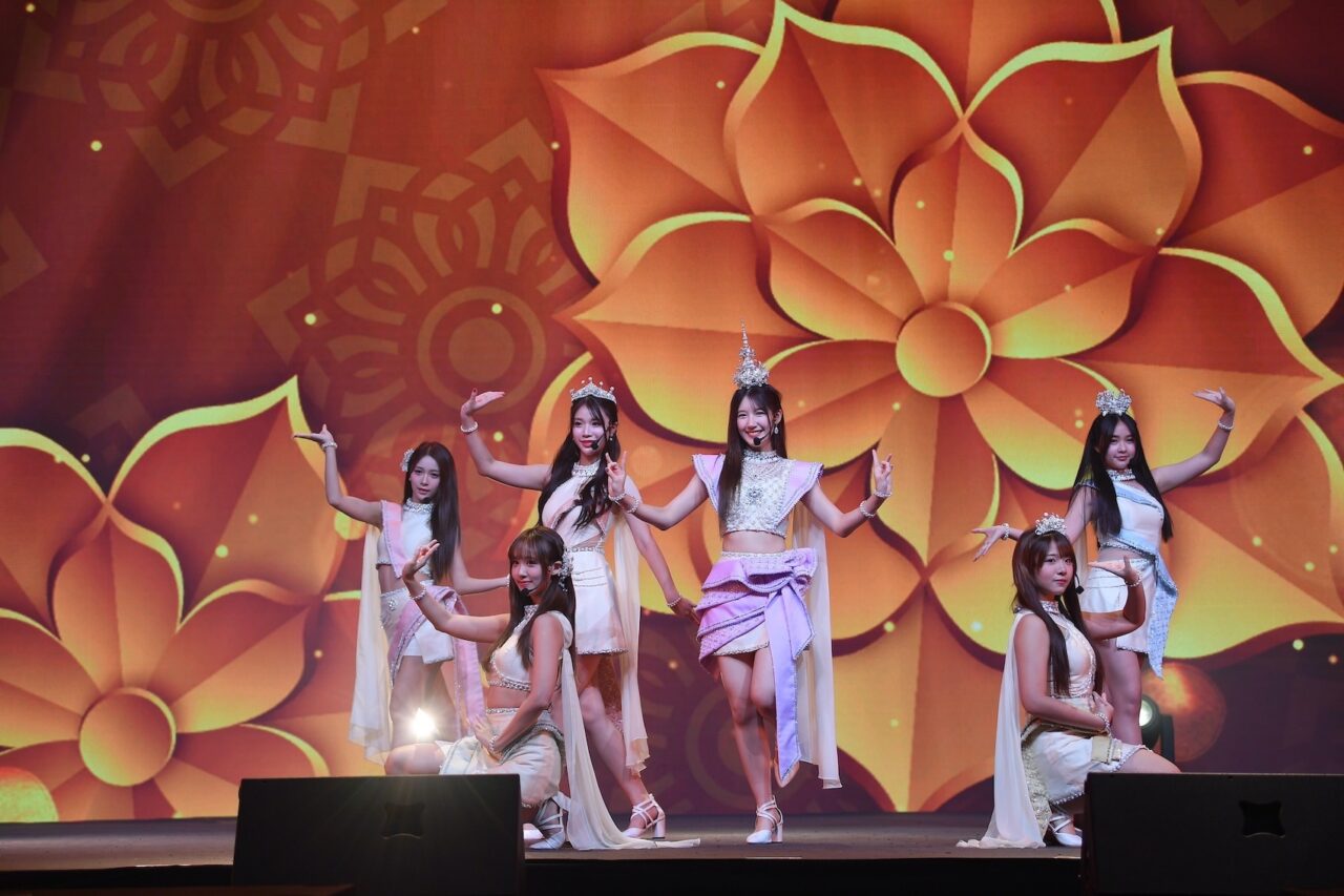 BNK48-CGM48 (8)