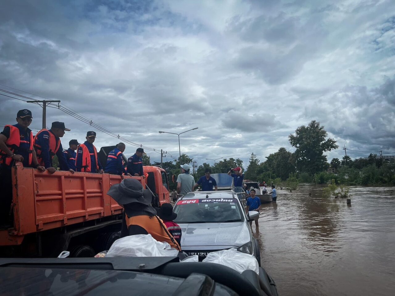 Isuzu Flood Relief 5