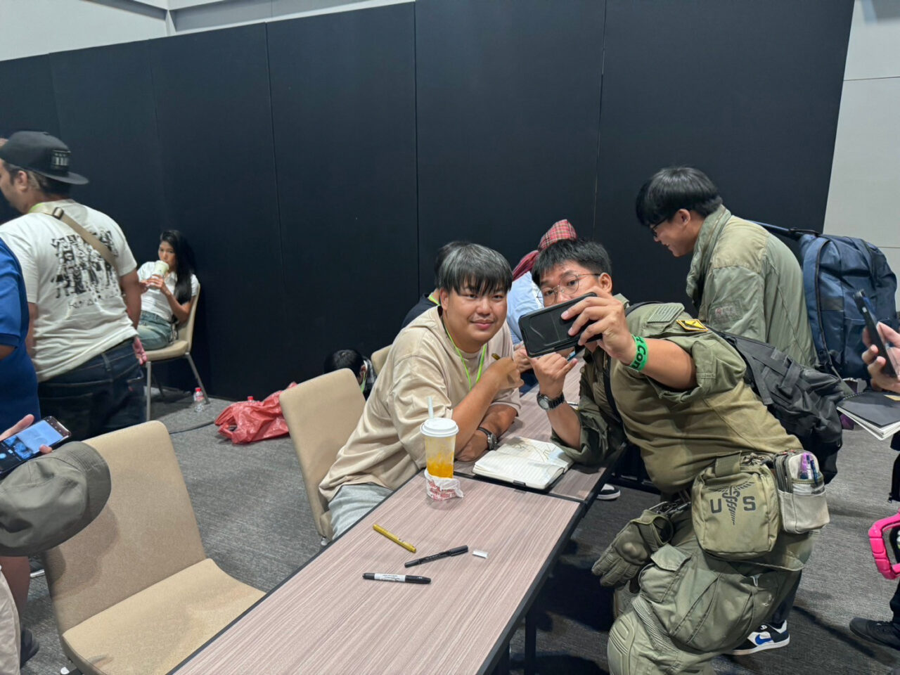 LINE_ALBUM_Addict Con 3_240916_100