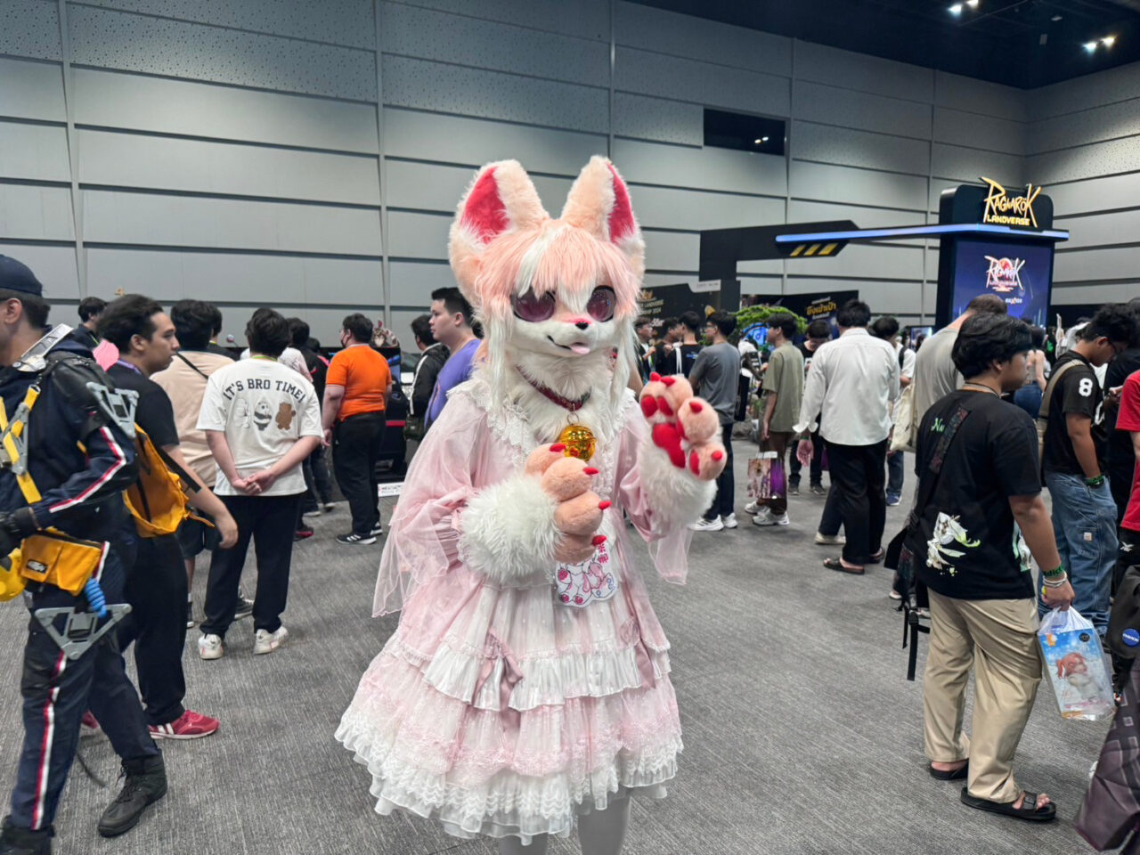 LINE_ALBUM_Addict Con 3_240916_230