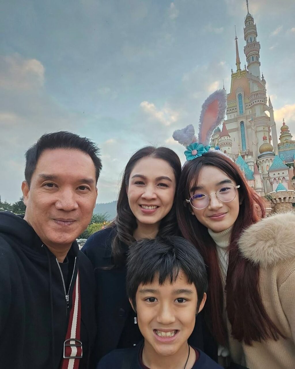 น้องณดา'ลูกสาว'กบ-บรู๊ค'ดีกรีนางเอกคนใหม่ โตเต็มวัยสวยได้แม่ ! | เดลินิวส์