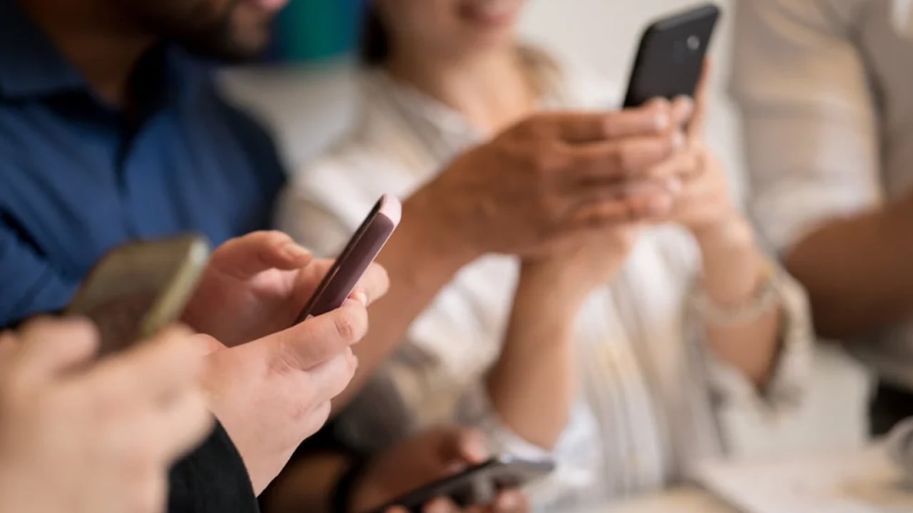 อัลกอริทึมแพลตฟอร์ม FB,IG,Tiktok