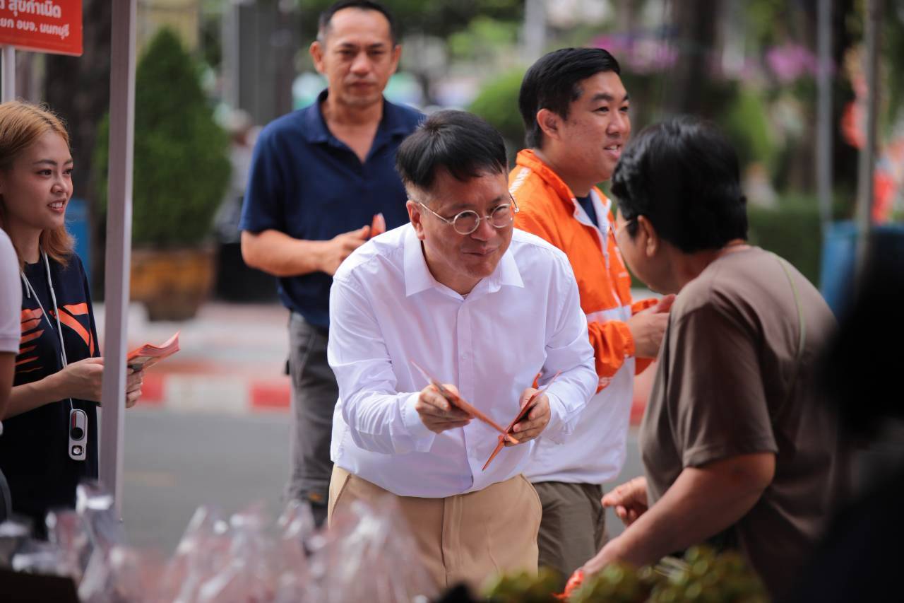 ‘เดชรัต’ ควง ‘สส.ปรีติ’ ลุยหาเสียงเขต 5 นนทบุรี ชูนโยบาย ‘NEW นนท์’