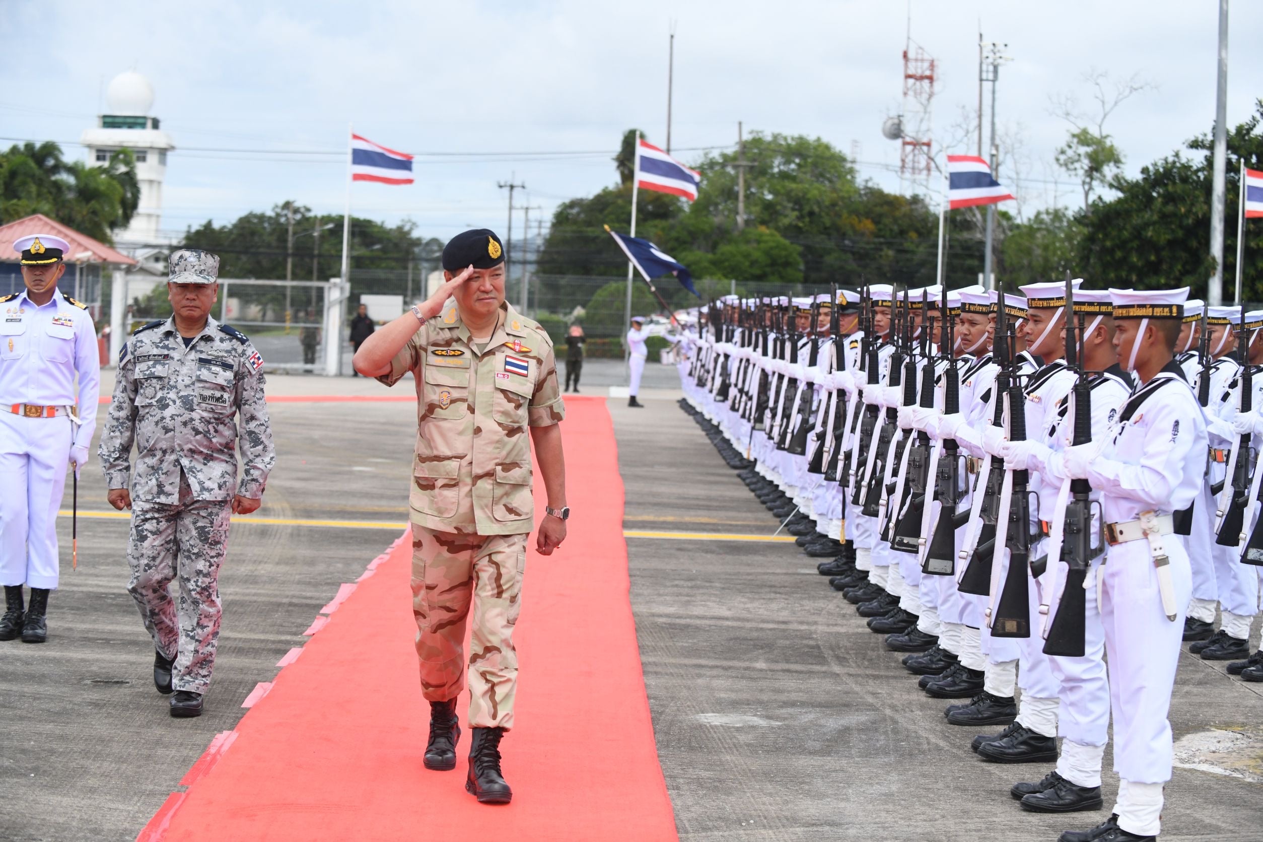 ‘นายกฯอนุทิน’ตรวจความพร้อมกองเรือปฏิบัติการเฉพาะกิจ