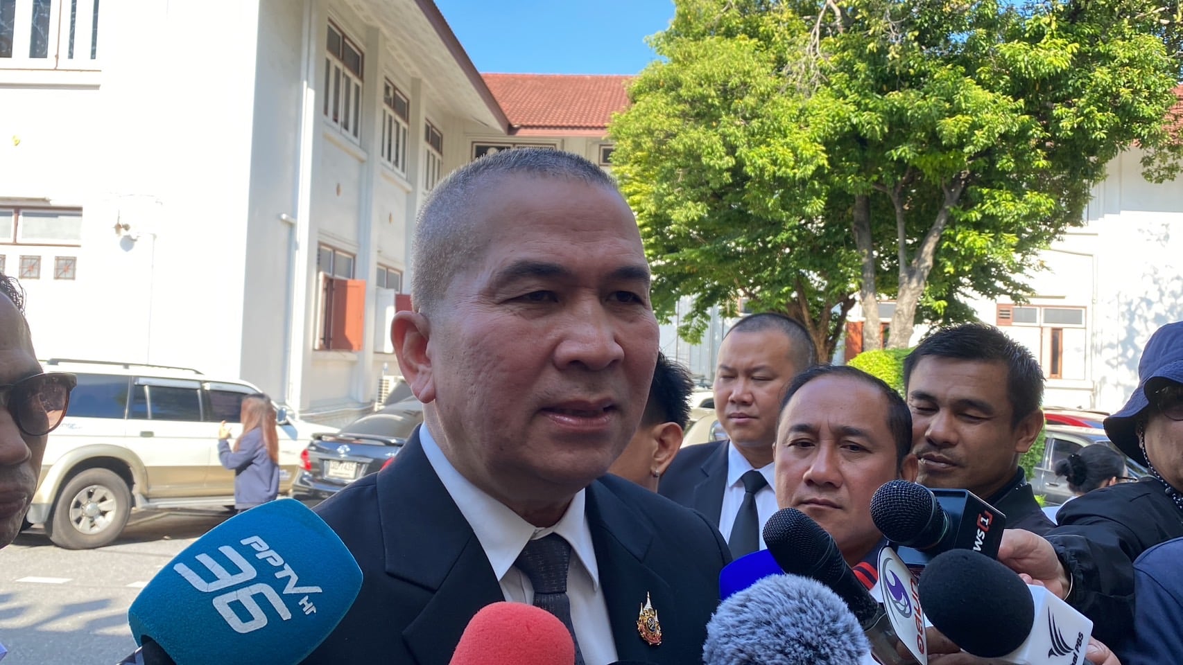 รุทธพลยัน น.ส.เอ ผู้ร้อง DSI เอาผิด 8 คนปมถอดรหัส QR บัตรเลือกตั้ง มีตัวตนจริง ปัดแก้แค้น-ไม่ฟอกขาวคดีสามีไอเดียร์